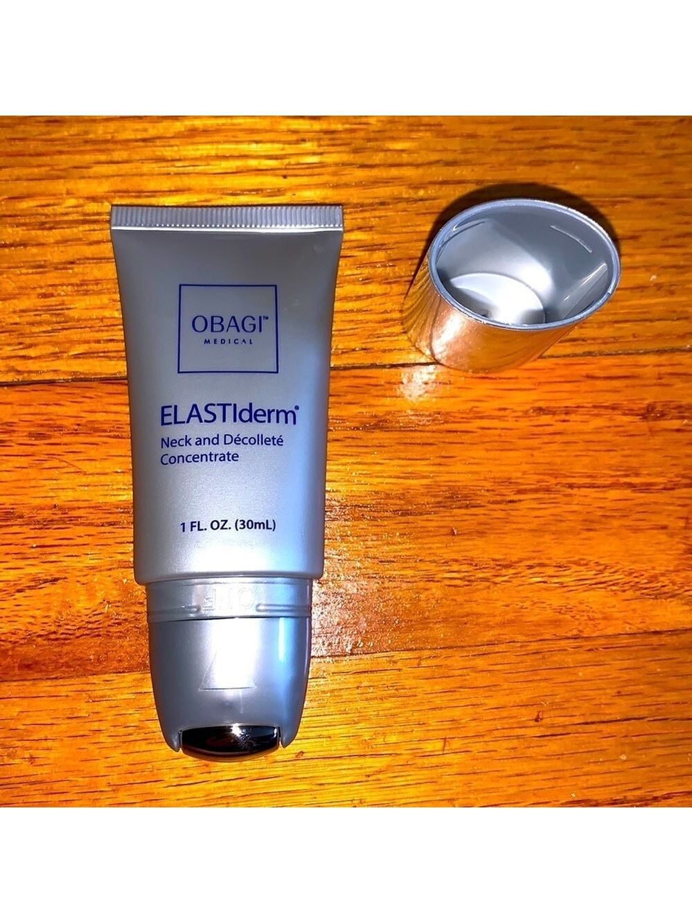 OBAGI ELASTIderm Neck Décolléte Concentrate Anti-Aging Cream - Picture 4 of 16